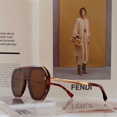 Fendi sunglass-238
